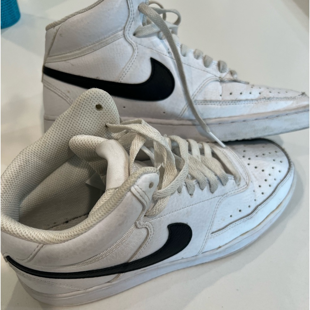 Hi top Nike women’s shoes size 8